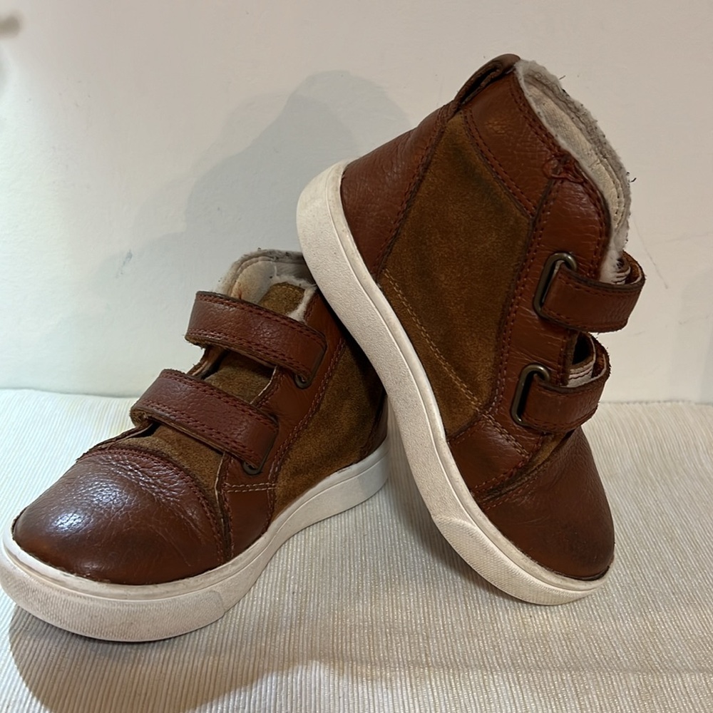 Ugg Toddler Boots size 7/8